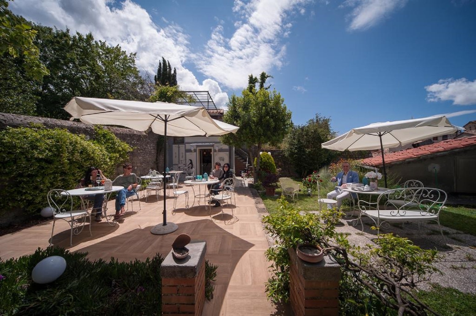 Andrea Bocelli at 3* Albergo Etruria